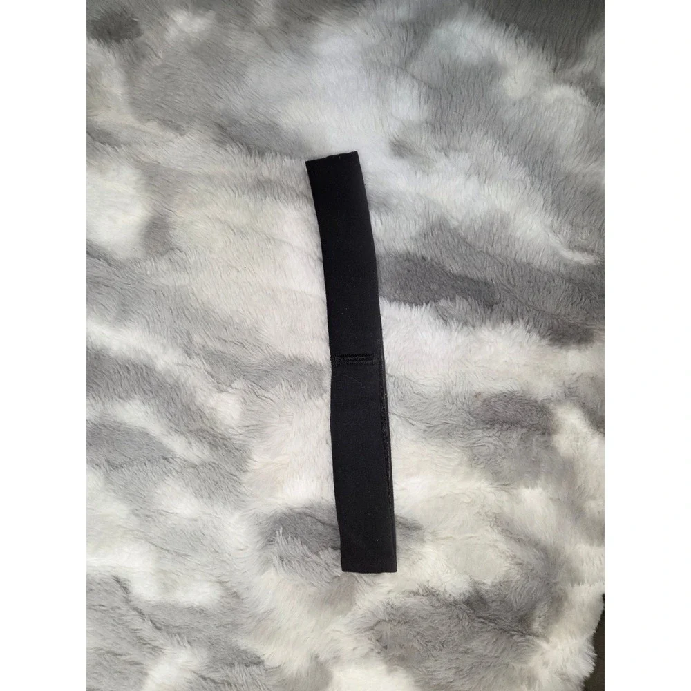 Lululemon Womens Luxtreme Training Headband - Picture 2 of 2